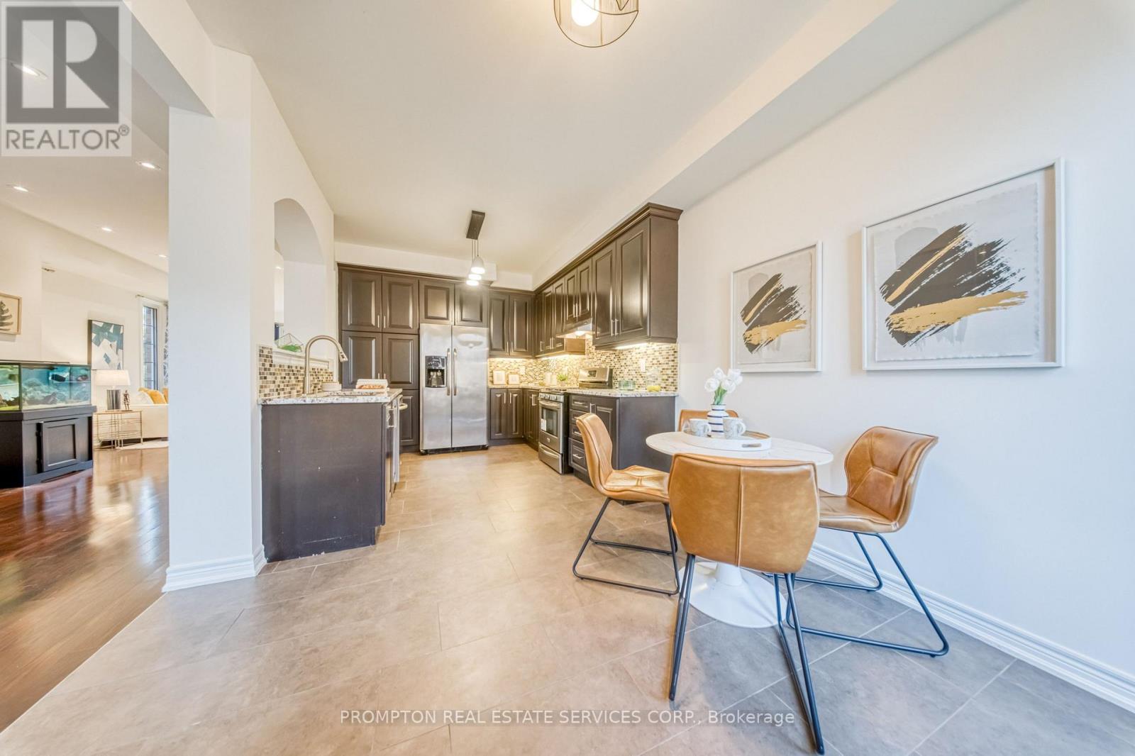 2762 Donald Cousens Parkway, Markham, Ontario  L6B 0X8 - Photo 15 - N13646988