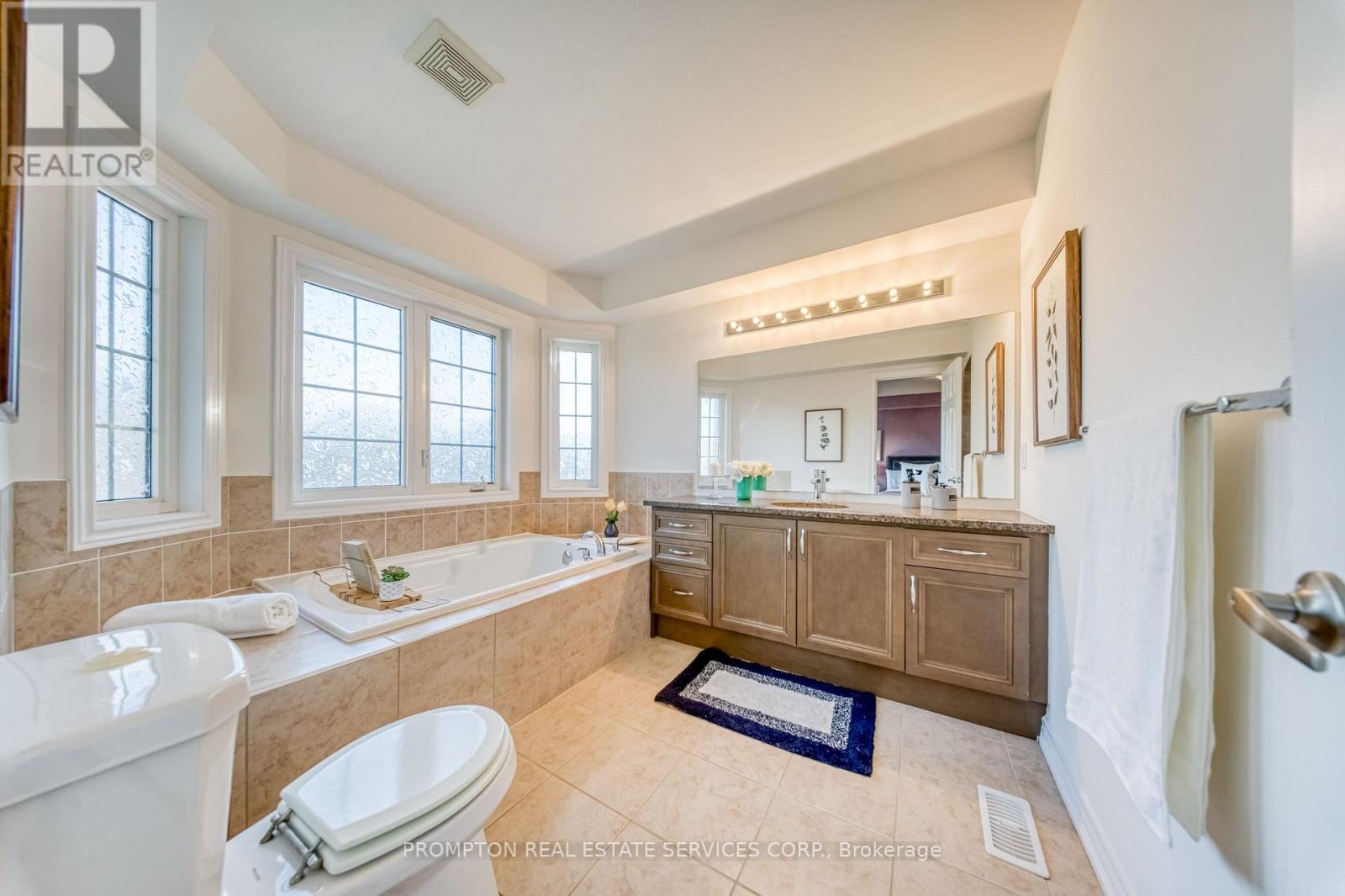2762 Donald Cousens Parkway, Markham, Ontario  L6B 0X8 - Photo 27 - N13646988
