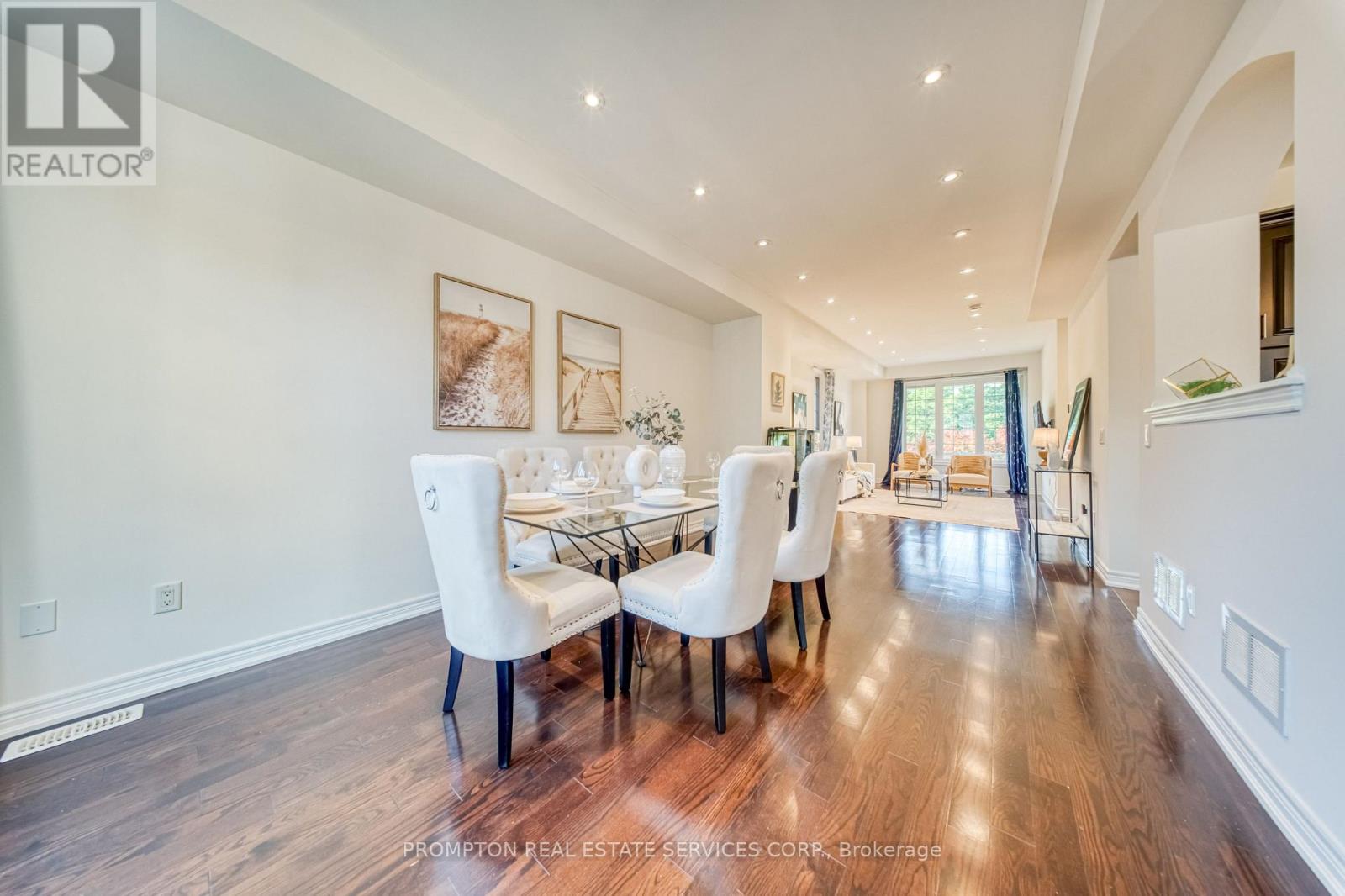 2762 Donald Cousens Parkway, Markham, Ontario  L6B 0X8 - Photo 9 - N13646988