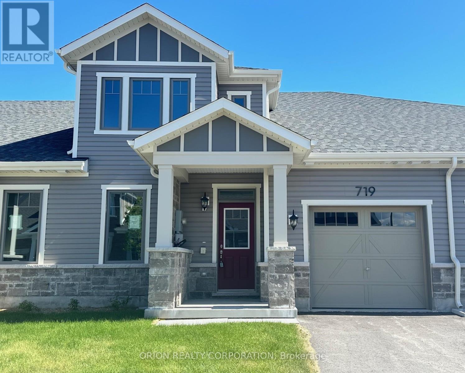 719 Sargeant Place, Innisfil, Ontario  L9S 0S9 - Photo 1 - N13647020