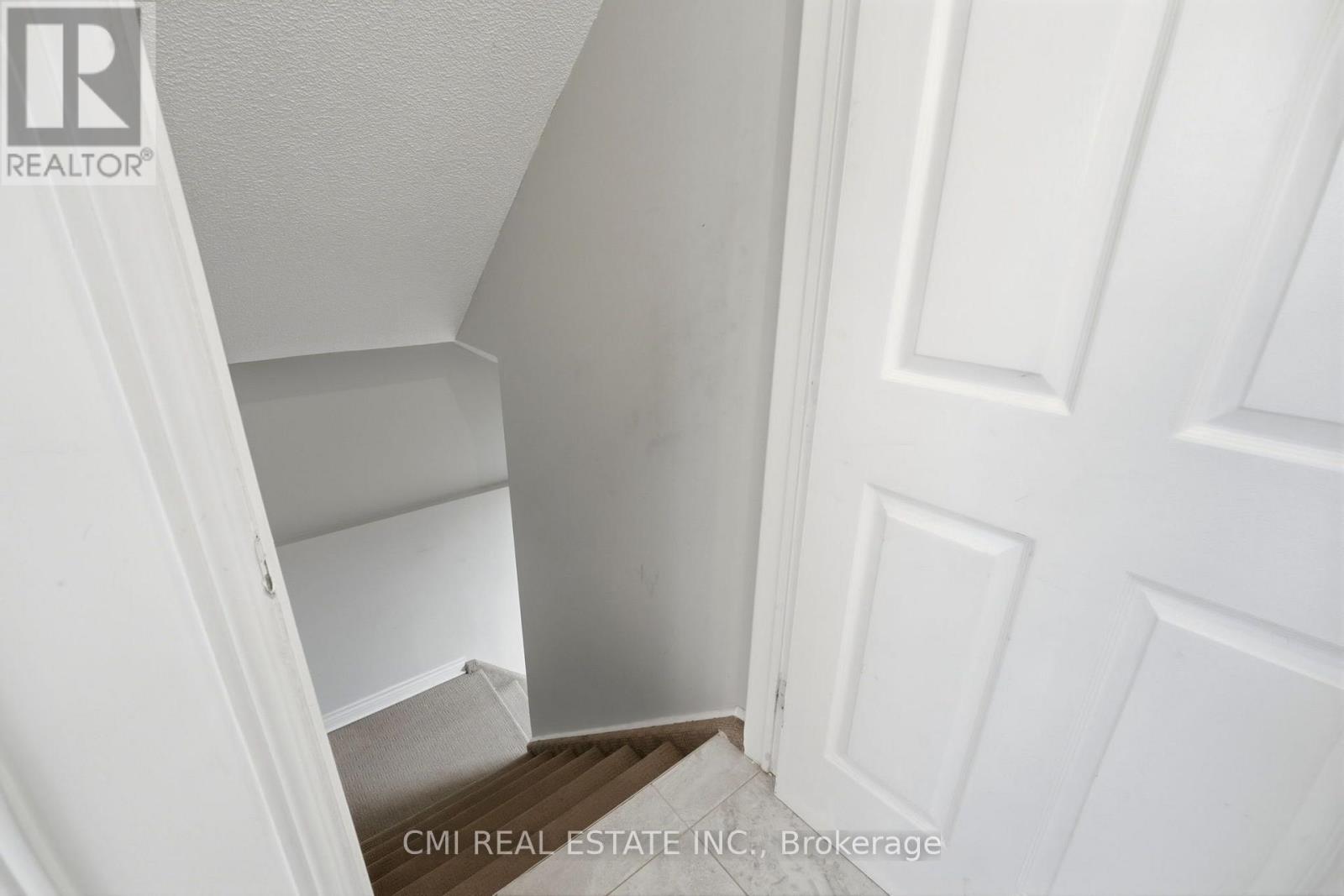 127 O'connor Crescent, Richmond Hill, Ontario  L4C 7R7 - Photo 20 - N13647062