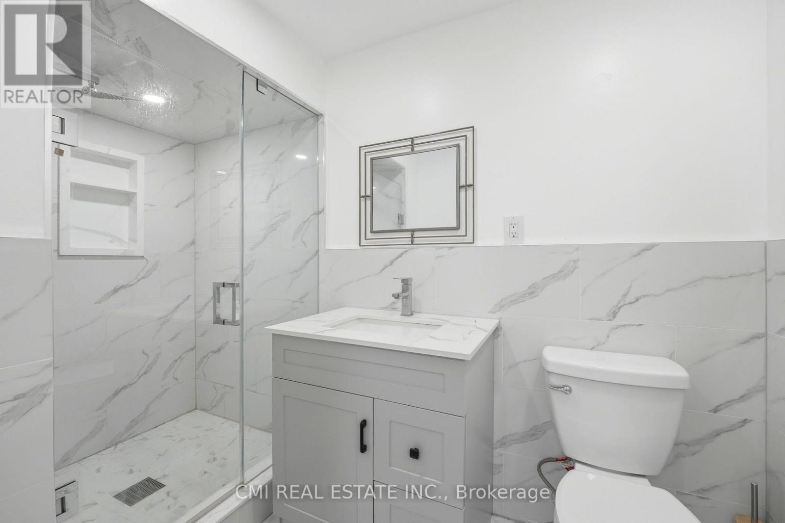 127 O'connor Crescent, Richmond Hill, Ontario  L4C 7R7 - Photo 25 - N13647062