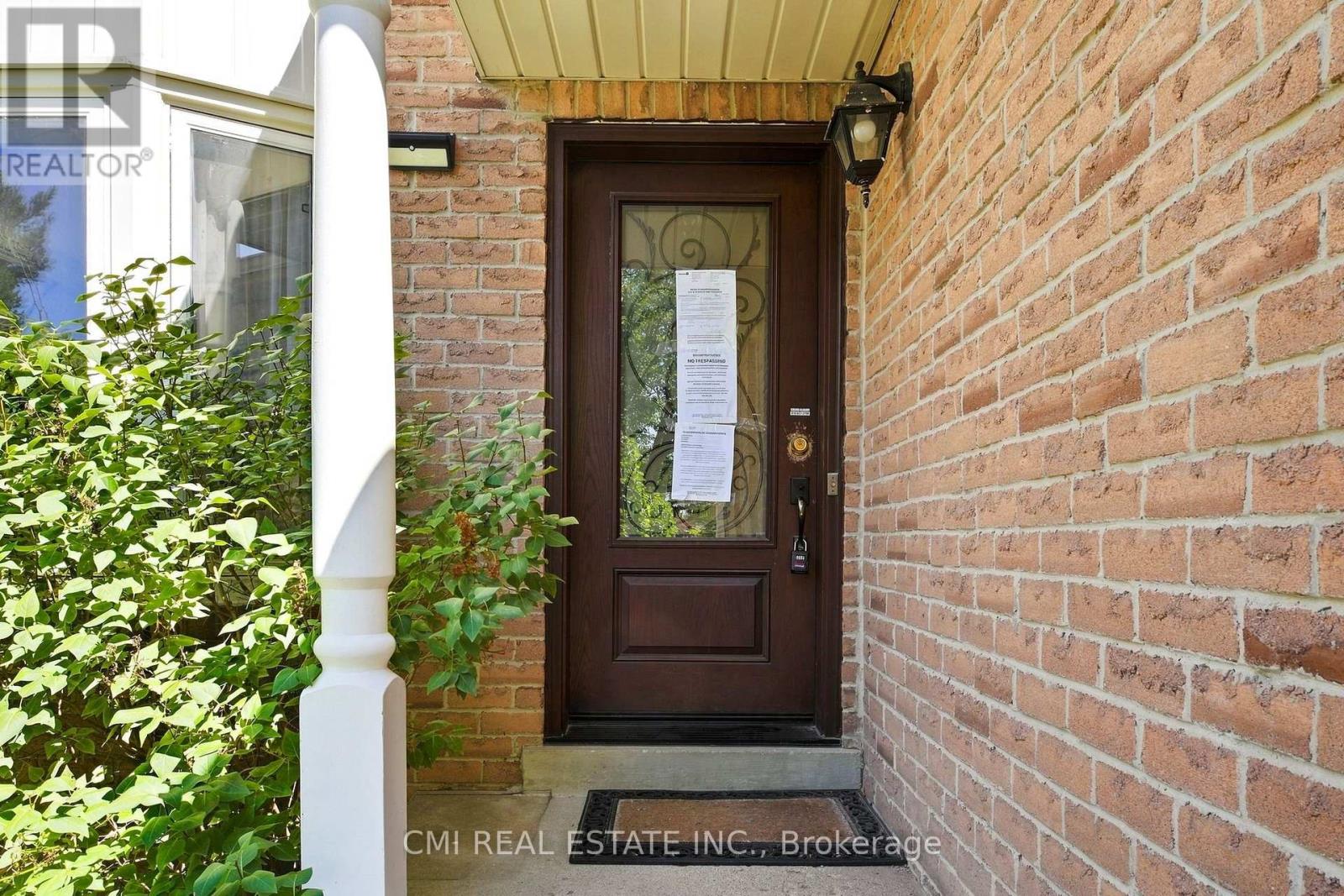 127 O'connor Crescent, Richmond Hill, Ontario  L4C 7R7 - Photo 4 - N13647062