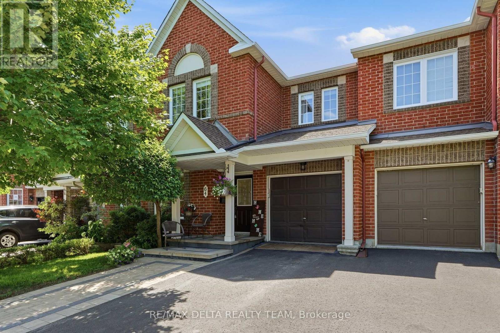 64 COLLINGTON STREET, Ottawa, Ontario