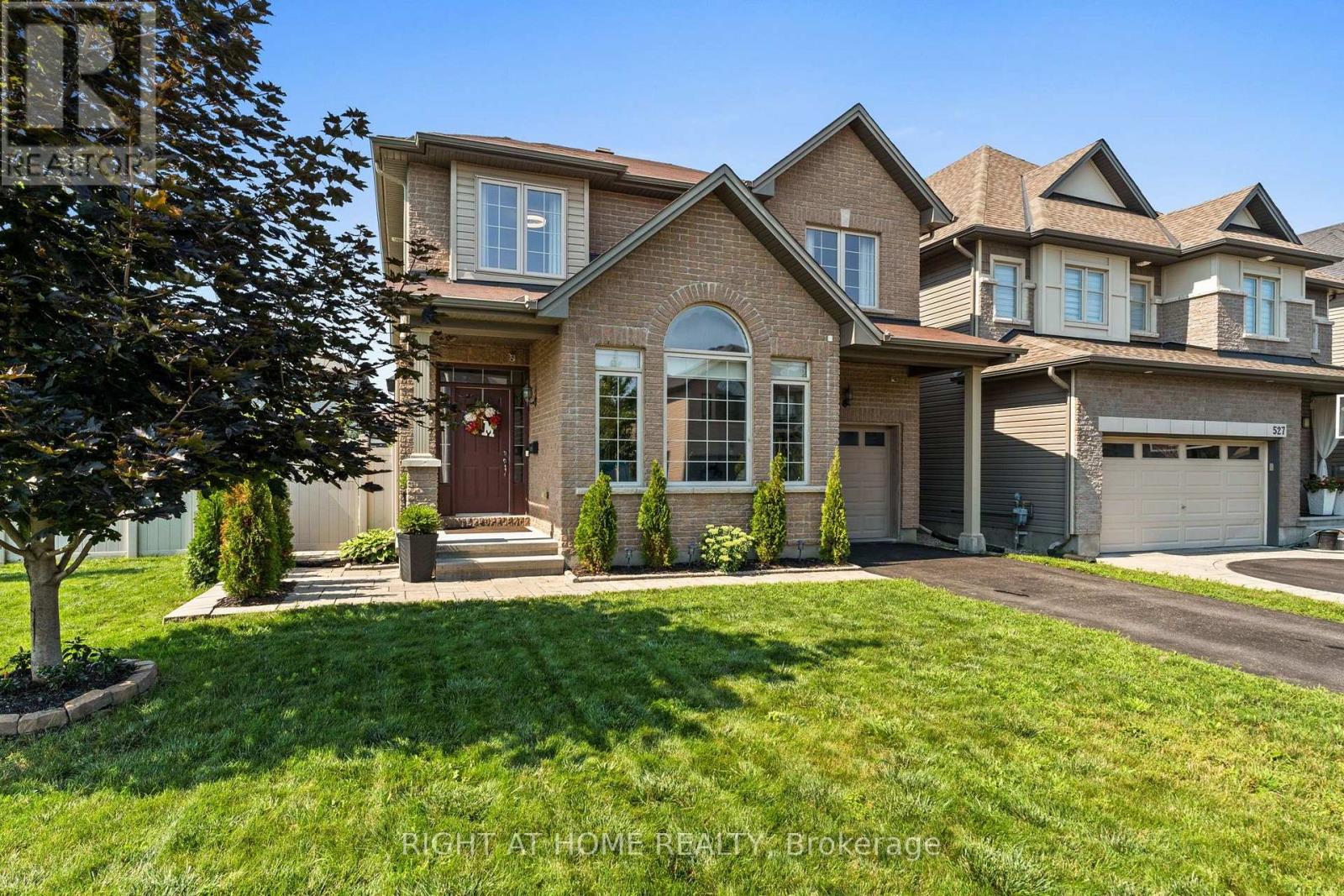 525 PEERLESS STREET, Ottawa, Ontario