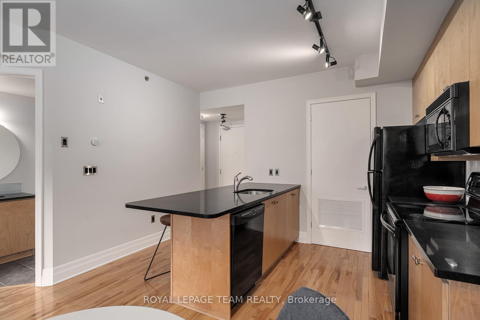 101 - 457 Mcleod Street, Ottawa, Ontario  K1R 5P5 - Photo 8 - X13647010