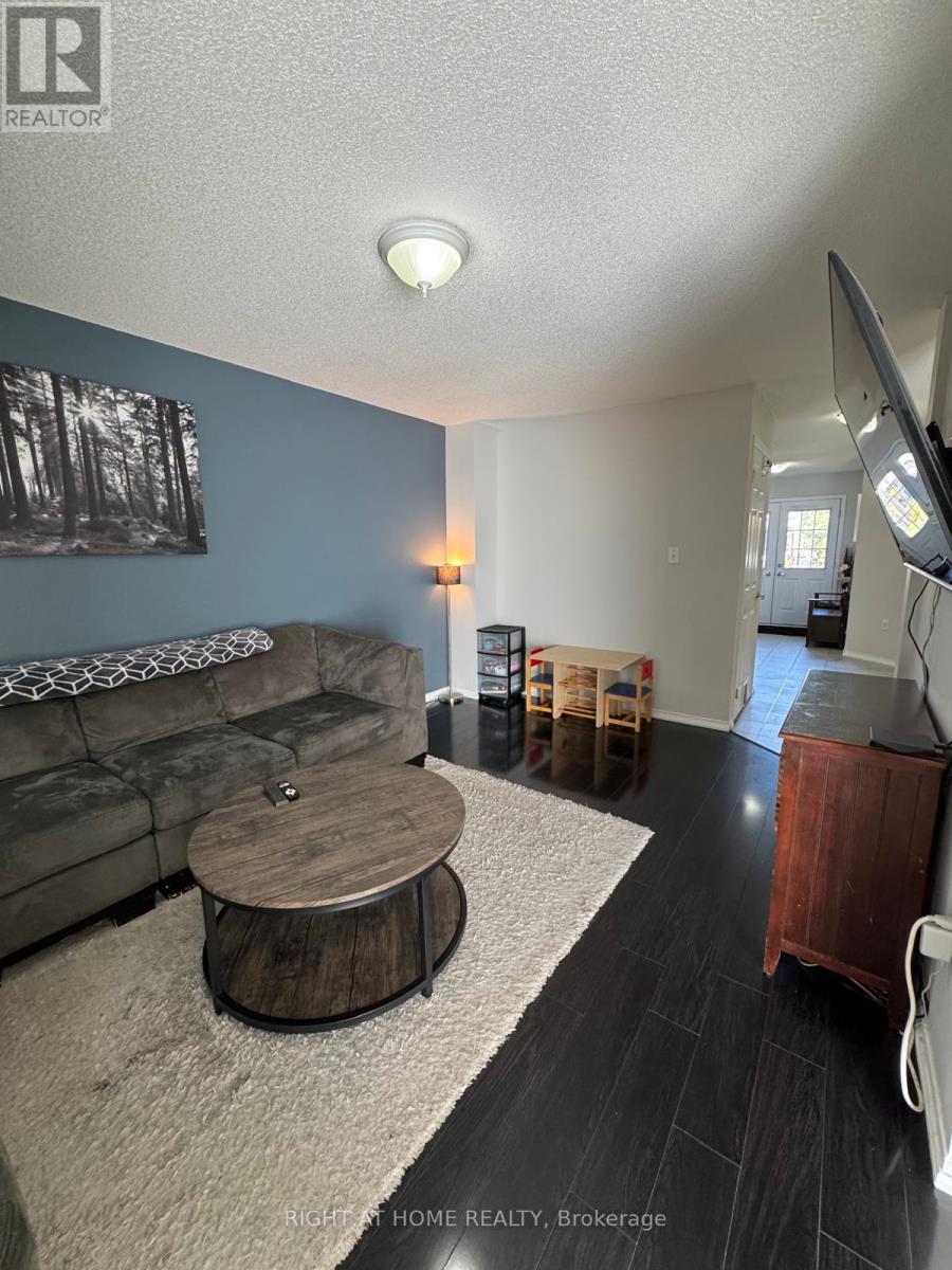 20 Courtney Crescent, Barrie (Painswick South), Ontario  L4N 5S7 - Photo 8 - S13646808