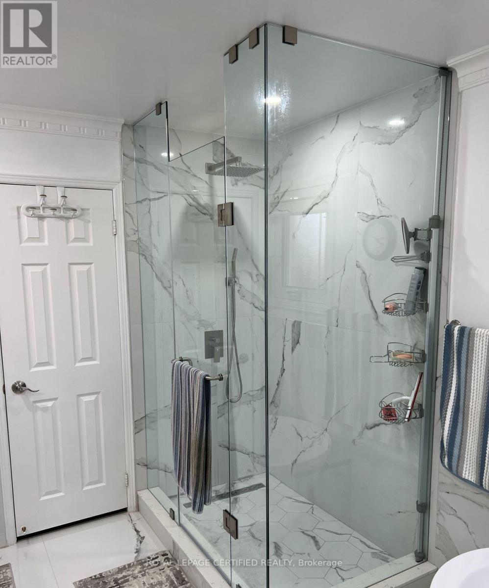 Upp Lvl - 5239 Creditview Road, Mississauga, Ontario  L5V 1T6 - Photo 12 - W13646818