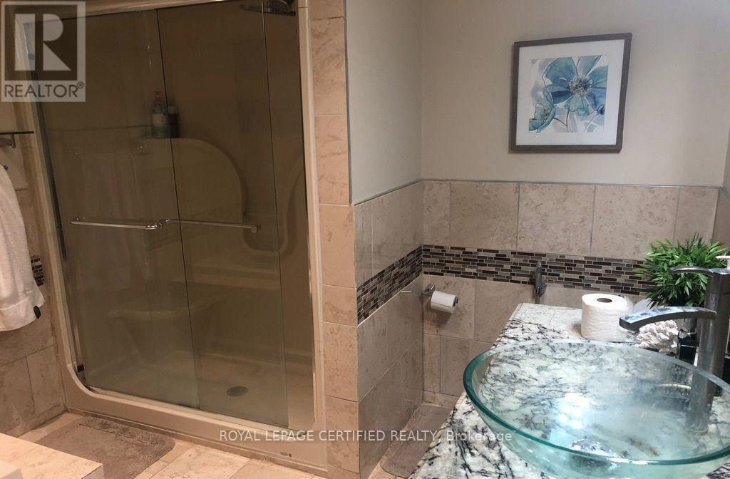 Upp Lvl - 5239 Creditview Road, Mississauga, Ontario  L5V 1T6 - Photo 8 - W13646818