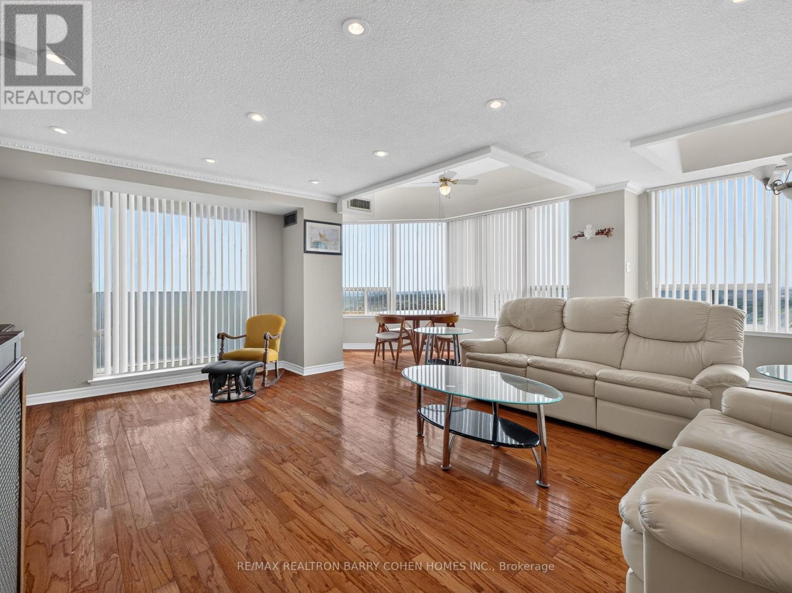 2009 - 700 Constellation Drive, Mississauga, Ontario  L5R 3G8 - Photo 9 - W13647016