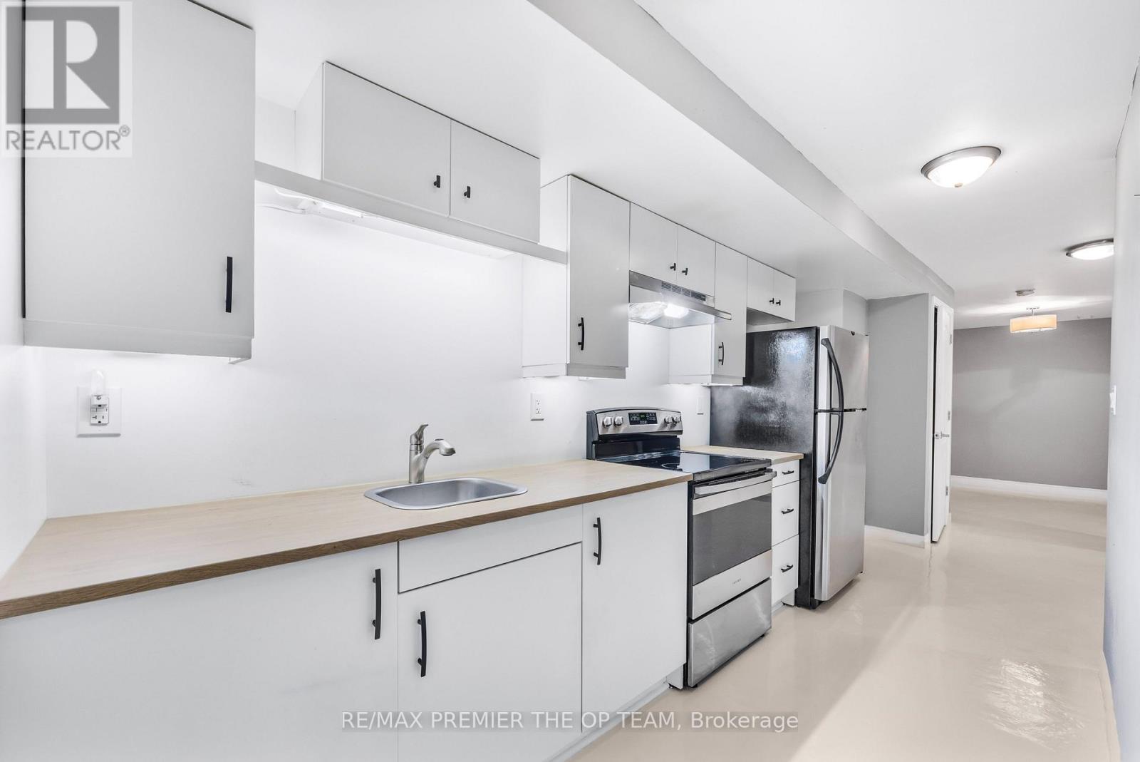 Lower - 223 Landsbridge Street, Caledon, Ontario  L7E 2J6 - Photo 3 - W13647090