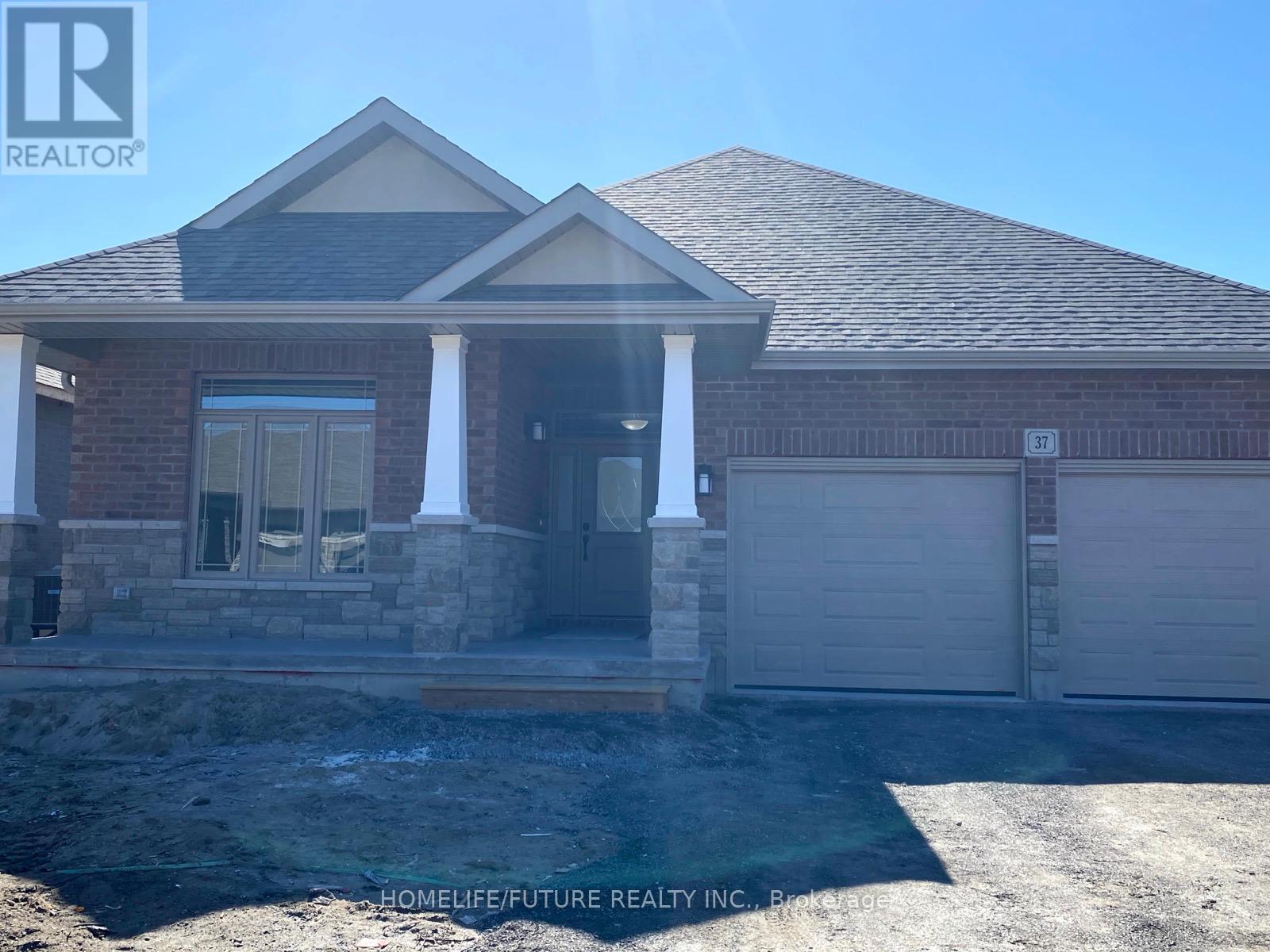 37 COVINGTON CRESCENT, Belleville, Ontario