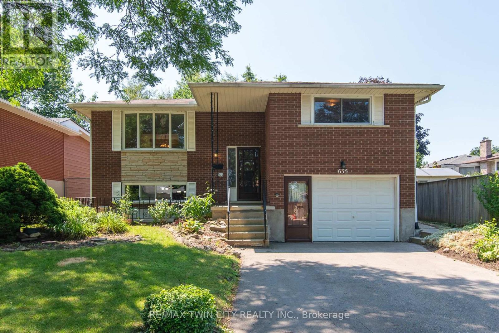 635 CEDARGROVE PLACE, Waterloo, Ontario