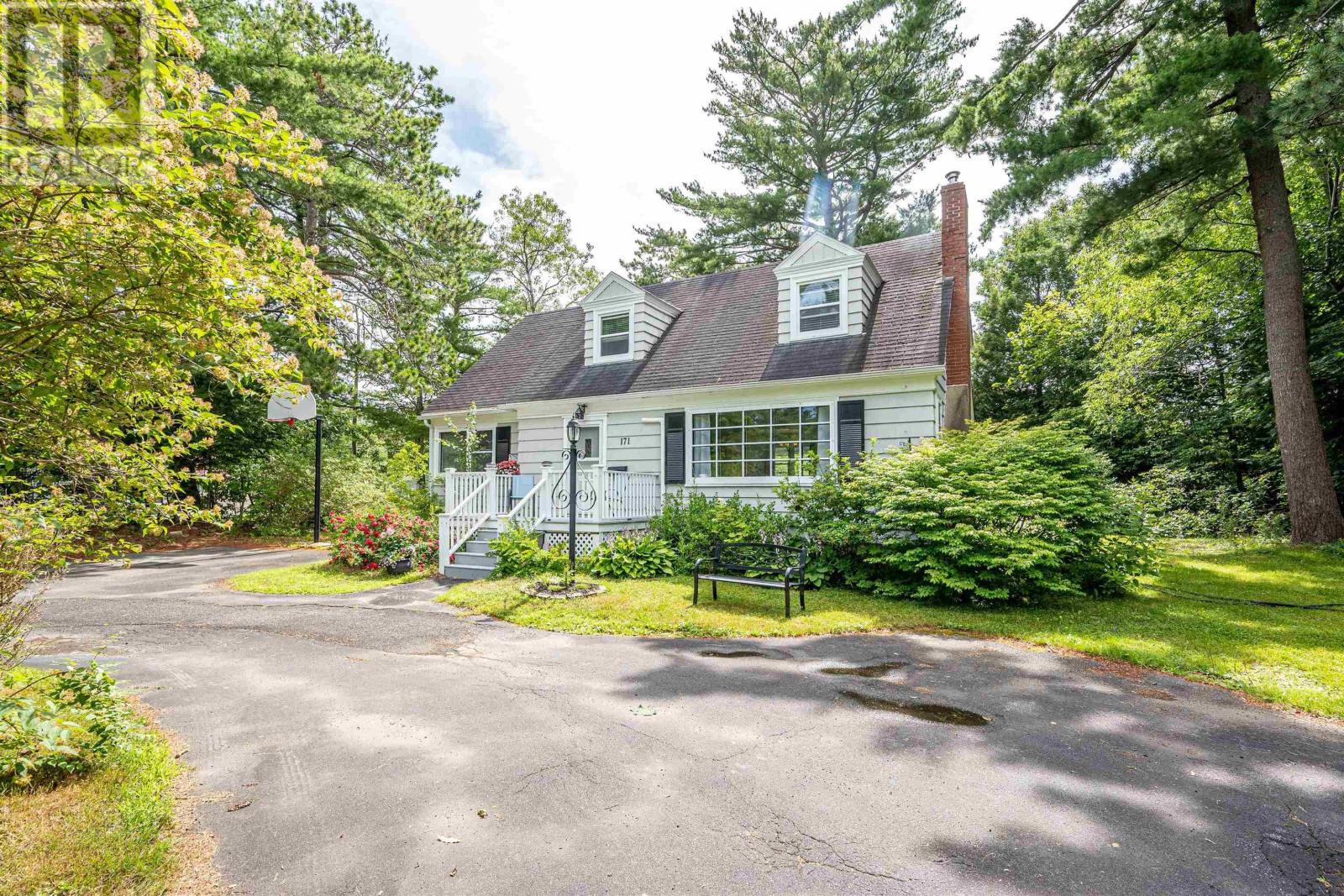 171 Empire Street, Bridgewater, Nova Scotia  B4V 2M3 - Photo 6 - 202618765