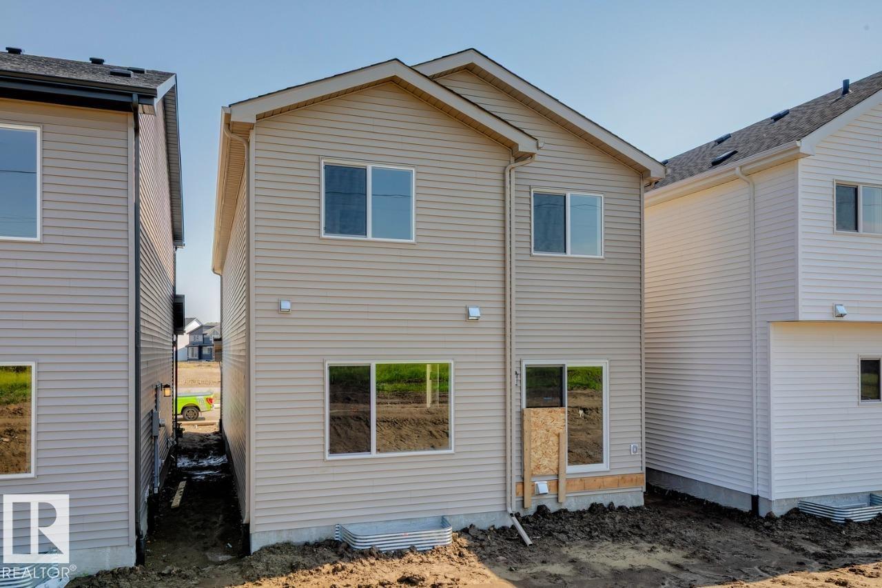 17324 5th St Nw, Edmonton, Alberta  T5Y 4K7 - Photo 4 - E4488563