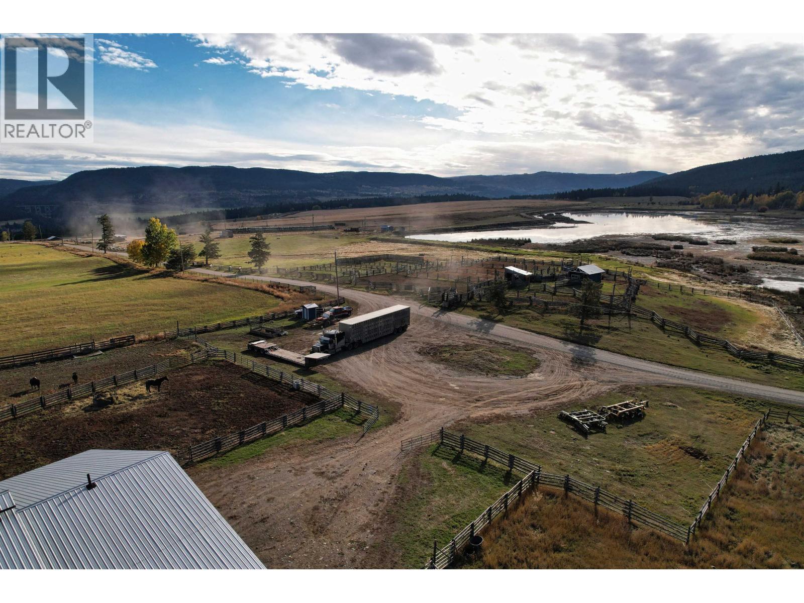 335 Salmon Road, Williams Lake, British Columbia  V2G 5H5 - Photo 9 - C8080812