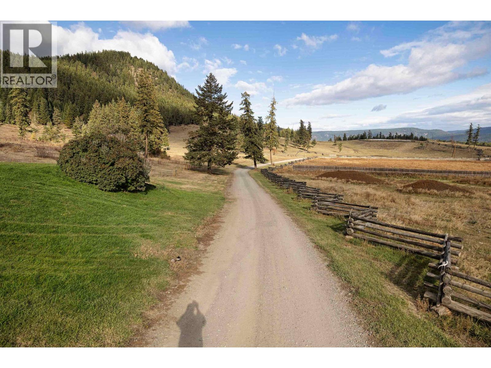 335 Salmon Road, Williams Lake, British Columbia  V2G 5H5 - Photo 30 - C8080812