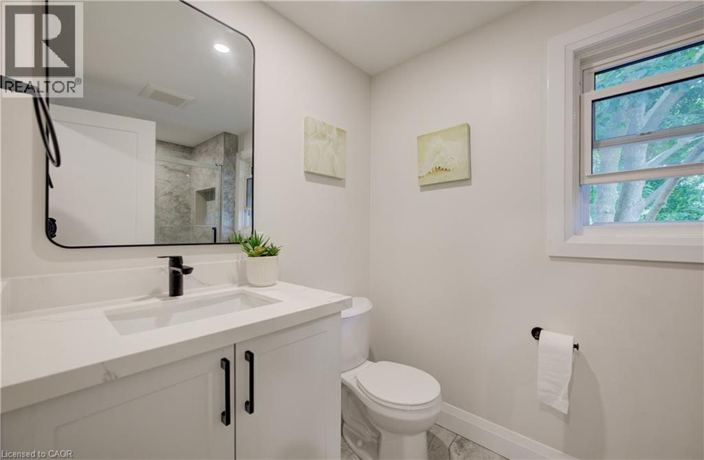 34 Moore Avenue N, Waterloo, Ontario  N2J 3E5 - Photo 14 - 40853970
