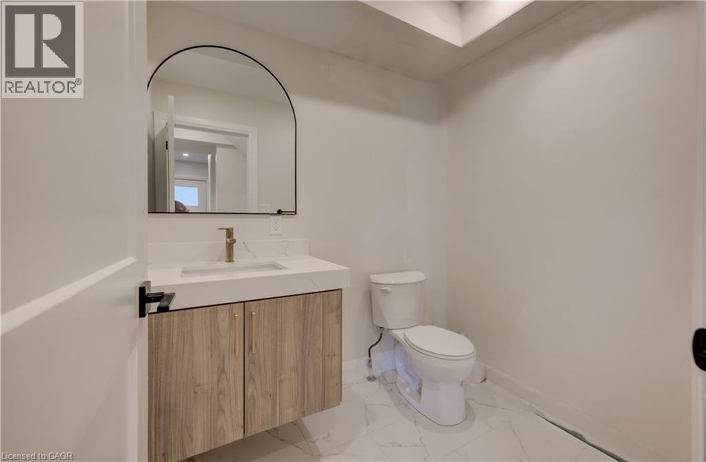 34 Moore Avenue N, Waterloo, Ontario  N2J 3E5 - Photo 12 - 40853970