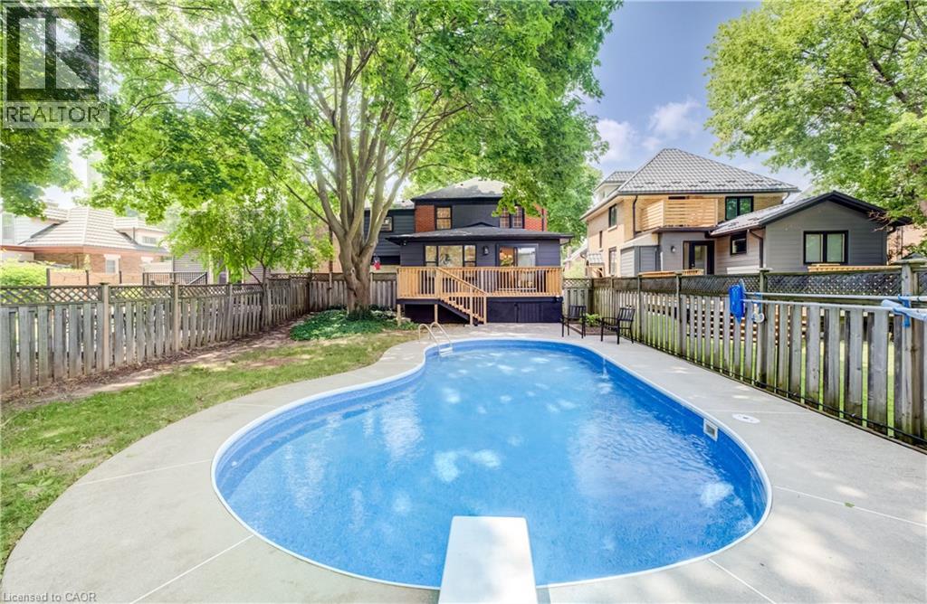 34 Moore Avenue N, Waterloo, Ontario  N2J 3E5 - Photo 26 - 40853970