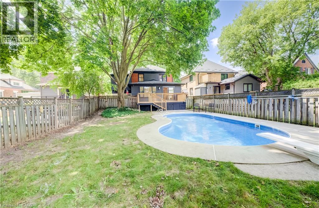 34 Moore Avenue N, Waterloo, Ontario  N2J 3E5 - Photo 27 - 40853970