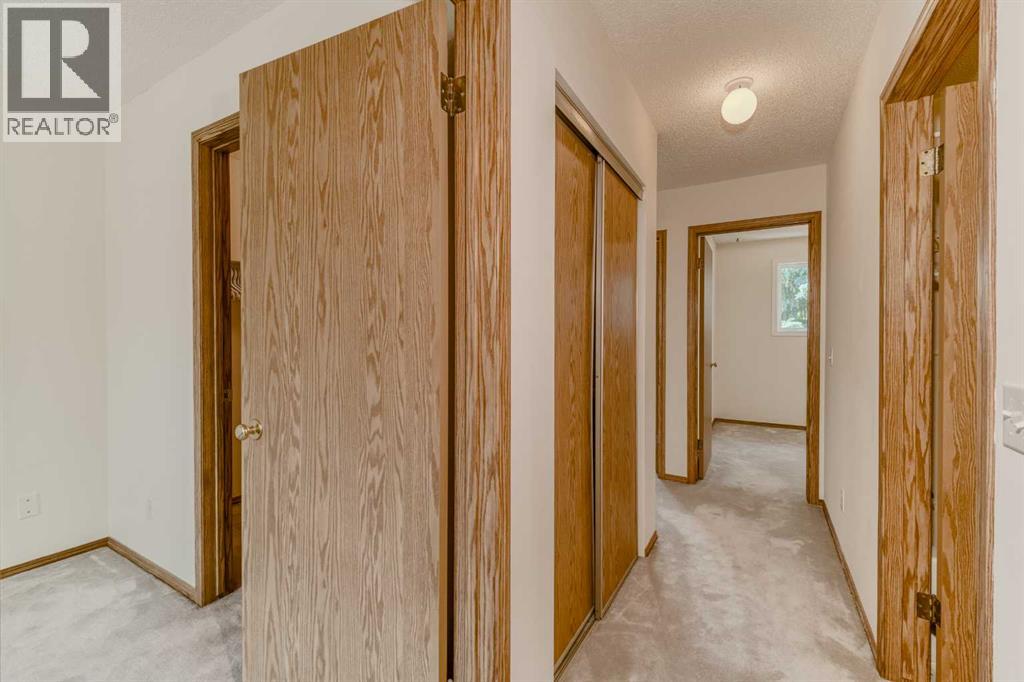 15 Harvest Glen Heights NE, Calgary, Alberta  T3K 4L3 - Photo 20 - A2334476