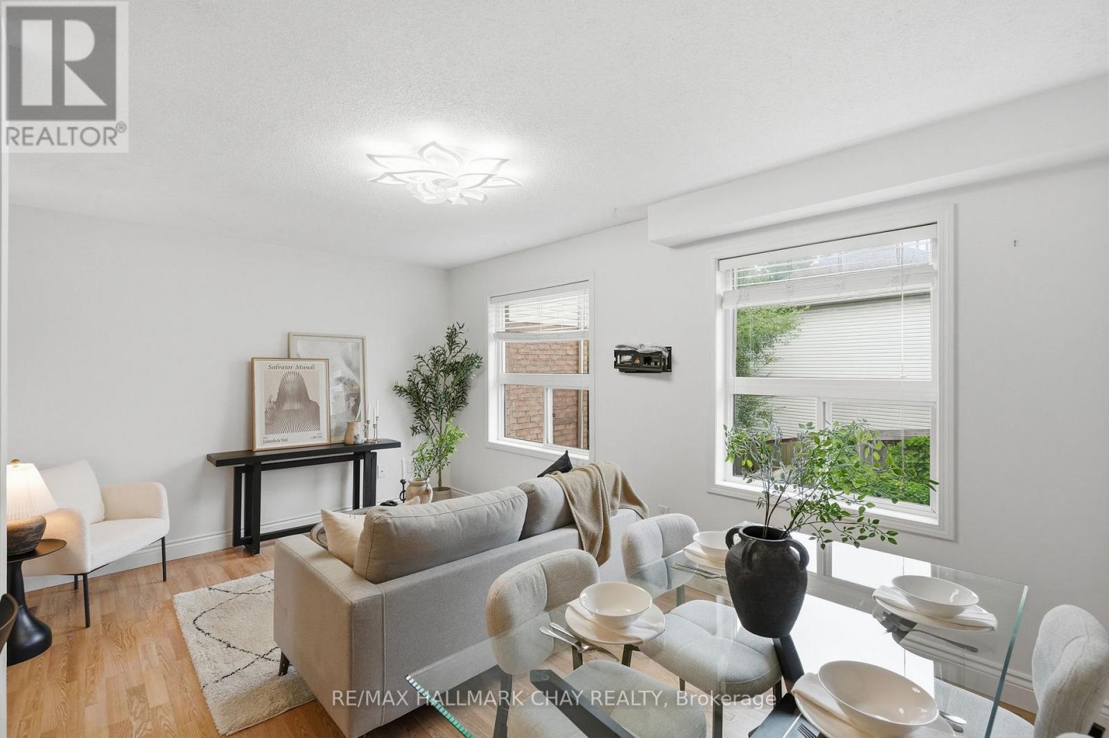 4 Hawthorne Crescent, Barrie, Ontario  L4N 8K1 - Photo 16 - S13576594