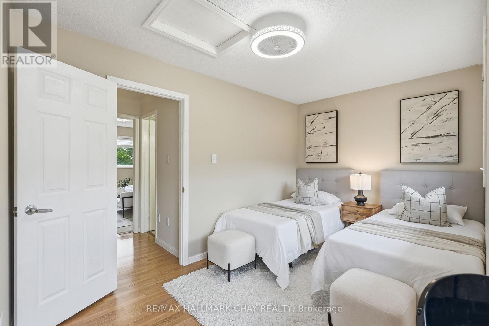 4 Hawthorne Crescent, Barrie, Ontario  L4N 8K1 - Photo 24 - S13576594