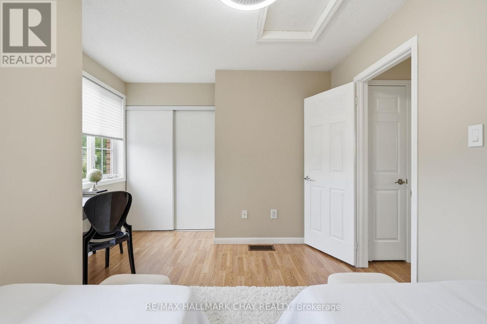 4 Hawthorne Crescent, Barrie, Ontario  L4N 8K1 - Photo 25 - S13576594