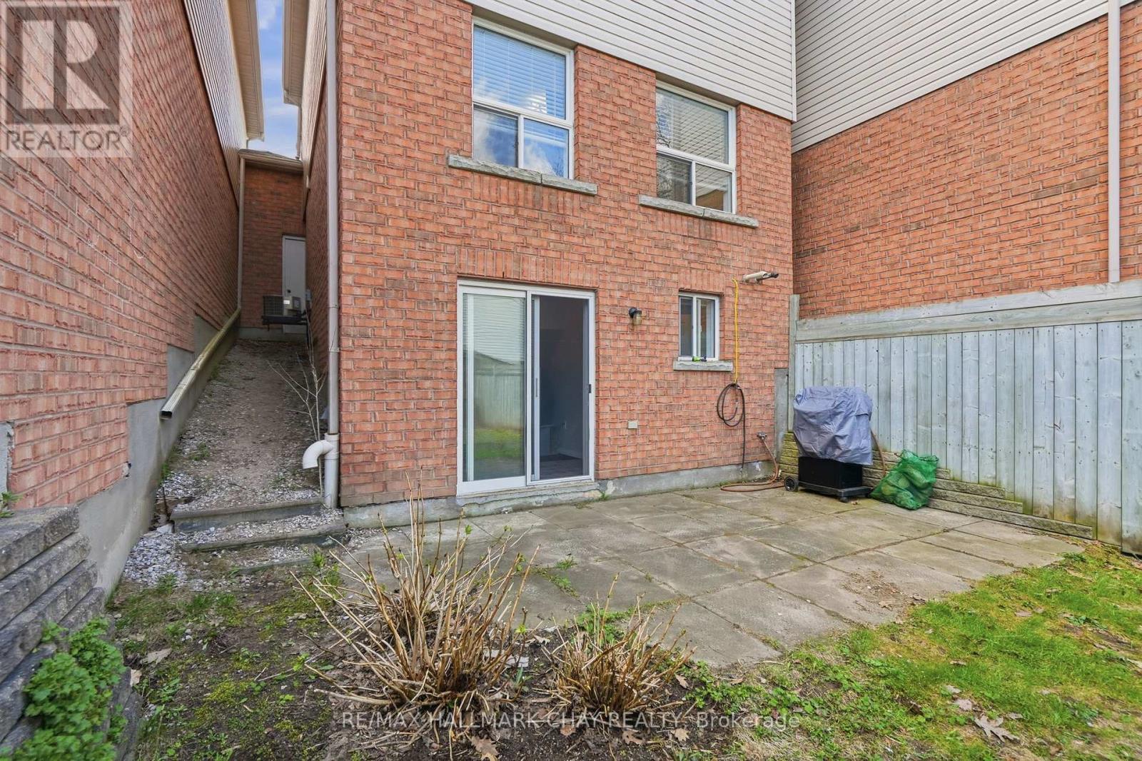 4 Hawthorne Crescent, Barrie, Ontario  L4N 8K1 - Photo 34 - S13576594