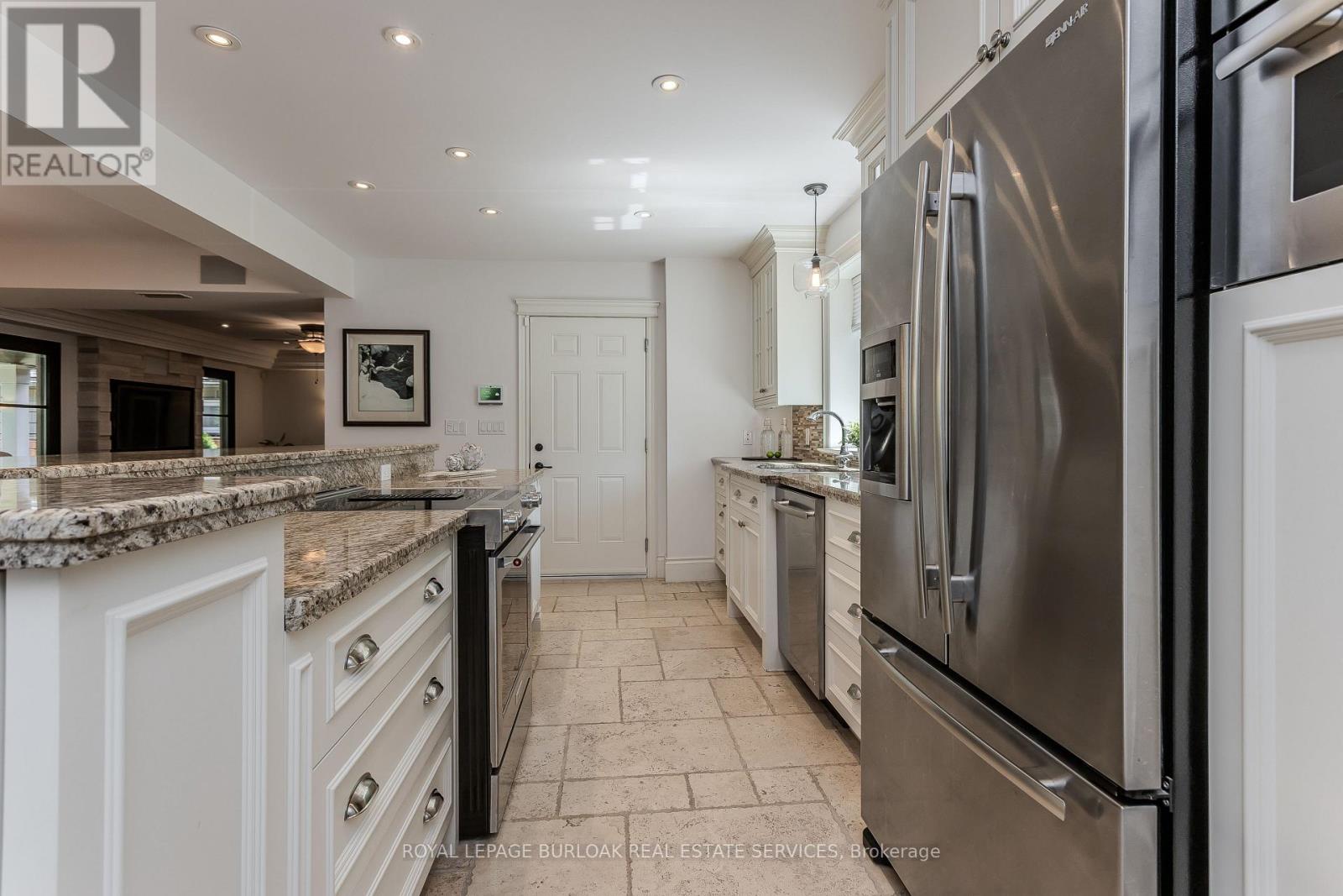 427 Smith Avenue, Burlington, Ontario  L7R 2T9 - Photo 8 - W13646130