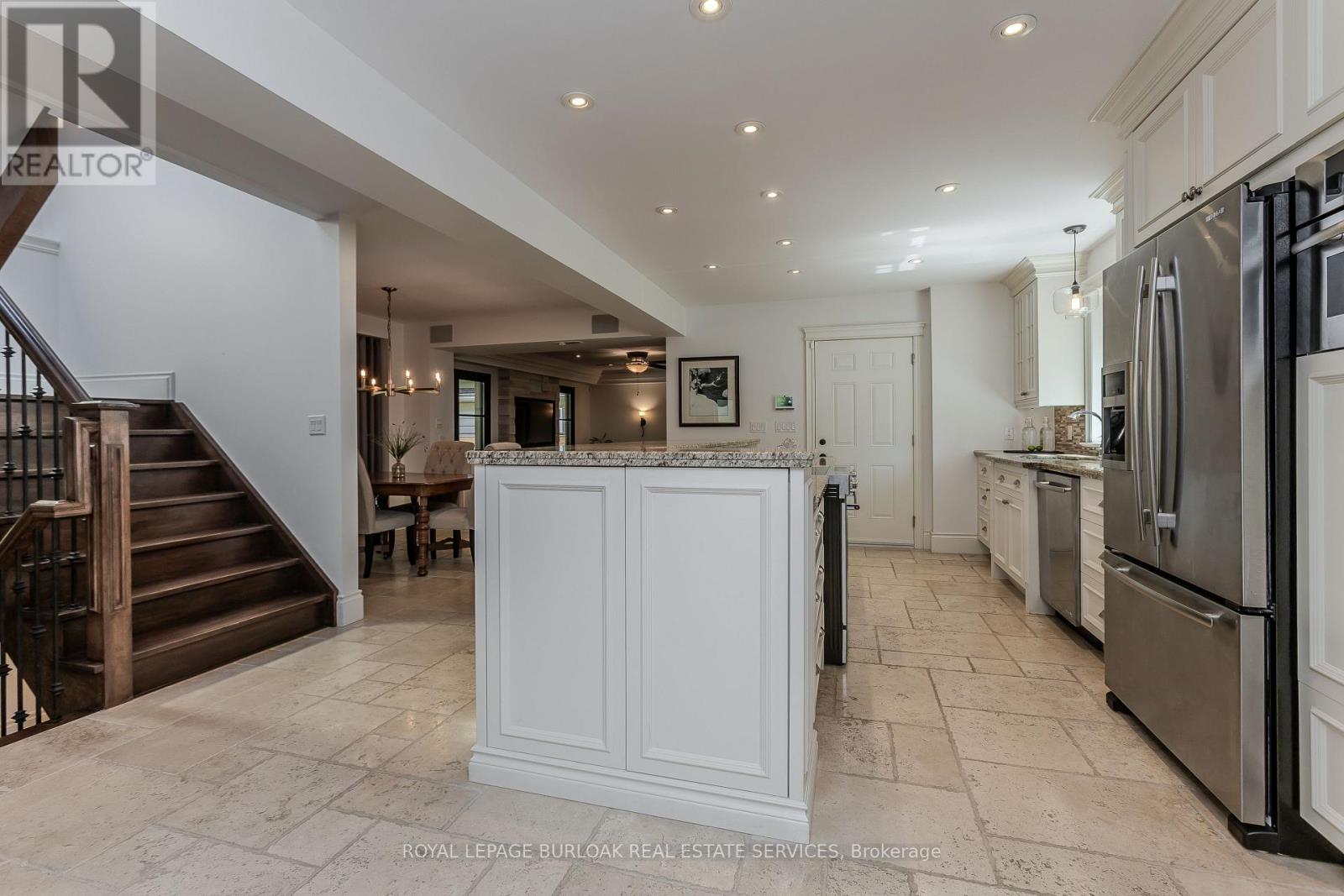 427 Smith Avenue, Burlington, Ontario  L7R 2T9 - Photo 9 - W13646130