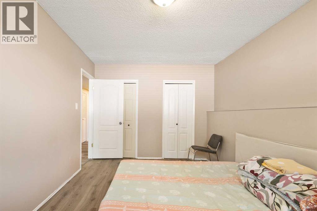 11268 6  SW, Calgary, Alberta  T2W 1V9 - Photo 17 - A2335391