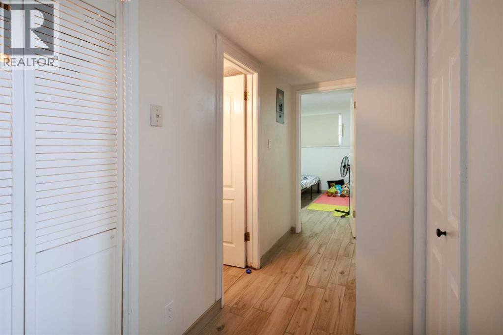 11268 6  SW, Calgary, Alberta  T2W 1V9 - Photo 36 - A2335391