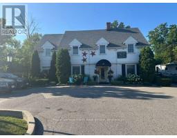 10 KING STREET E, Kawartha Lakes, Ontario