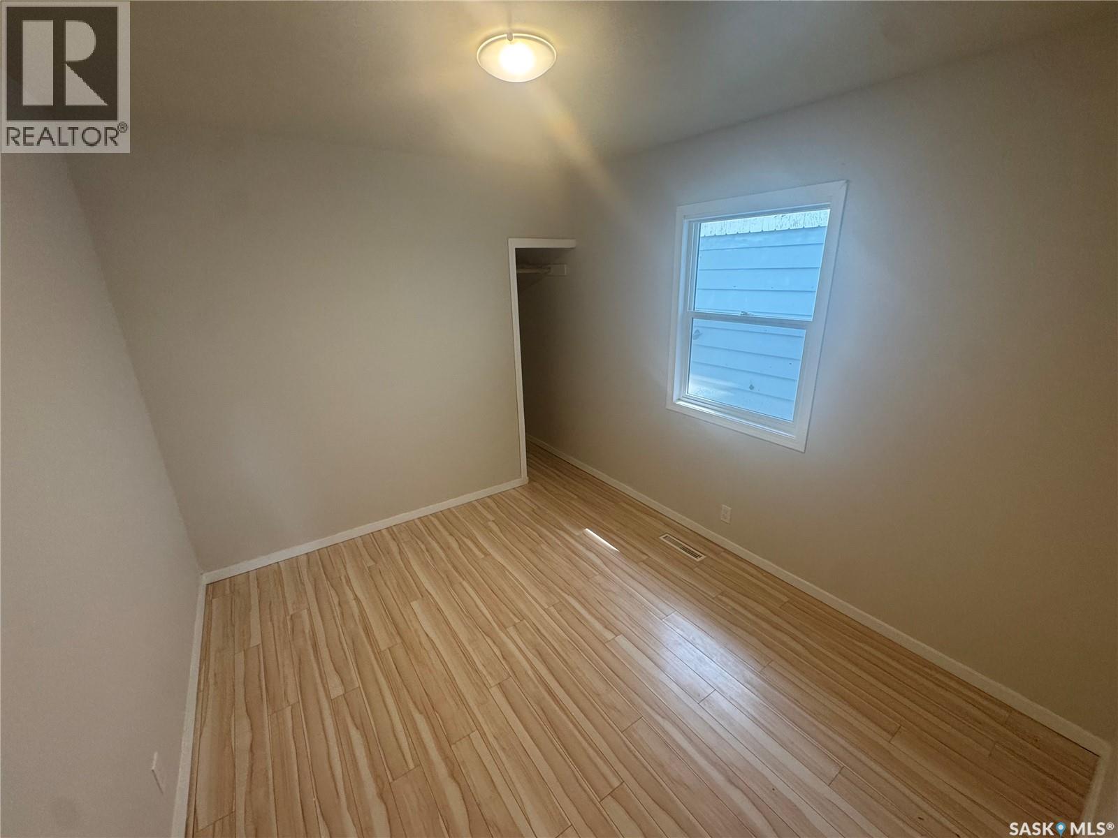 755 Cameron Street, Regina, Saskatchewan  S4T 2S5 - Photo 7 - SK044807
