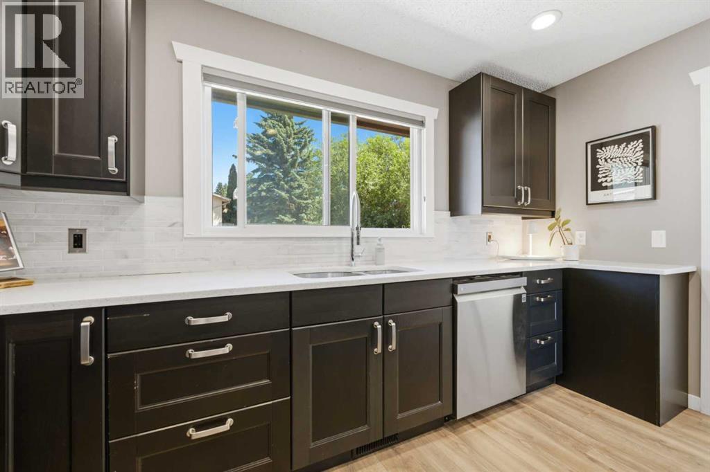 7304 Silver Springs Road NW, Calgary, Alberta  T3B 4E6 - Photo 14 - A2318435