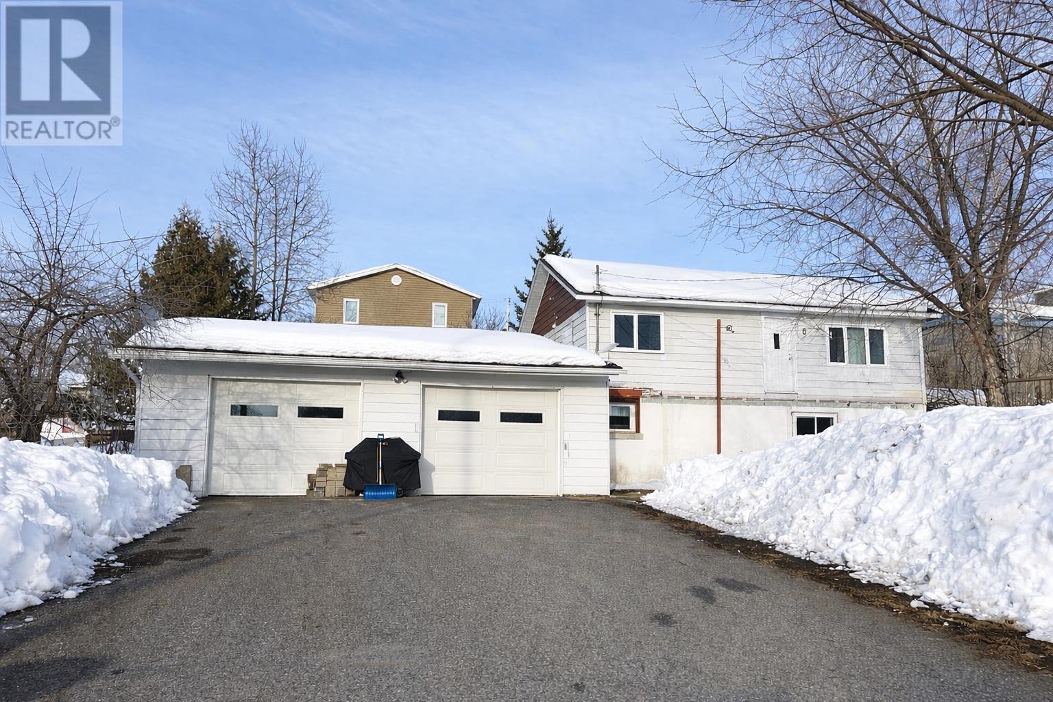 6 Pine CRES, Red Lake, Ontario