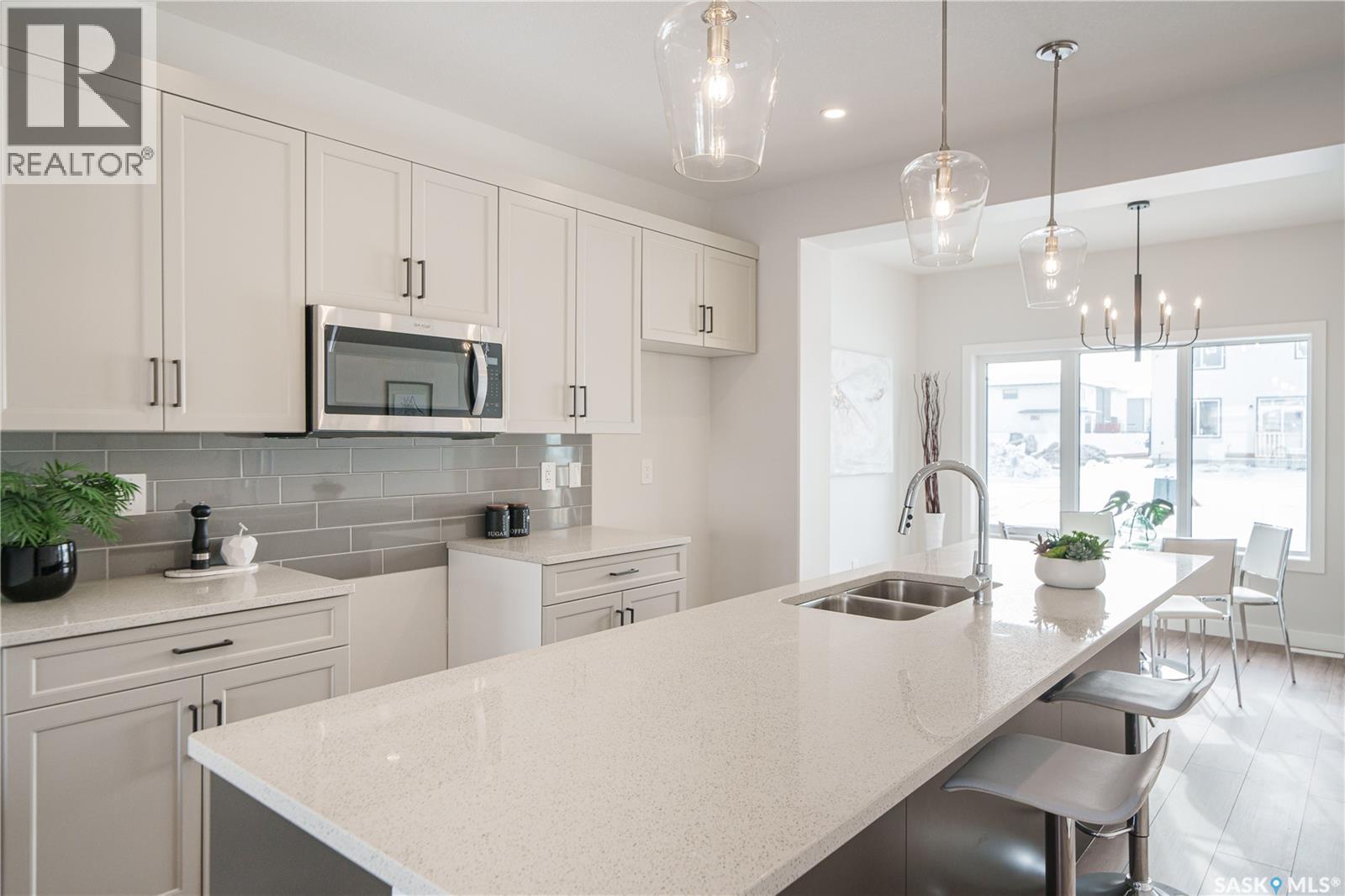 2972 Green Turtle Road, Regina, Saskatchewan  S4V 4G4 - Photo 9 - SK044091