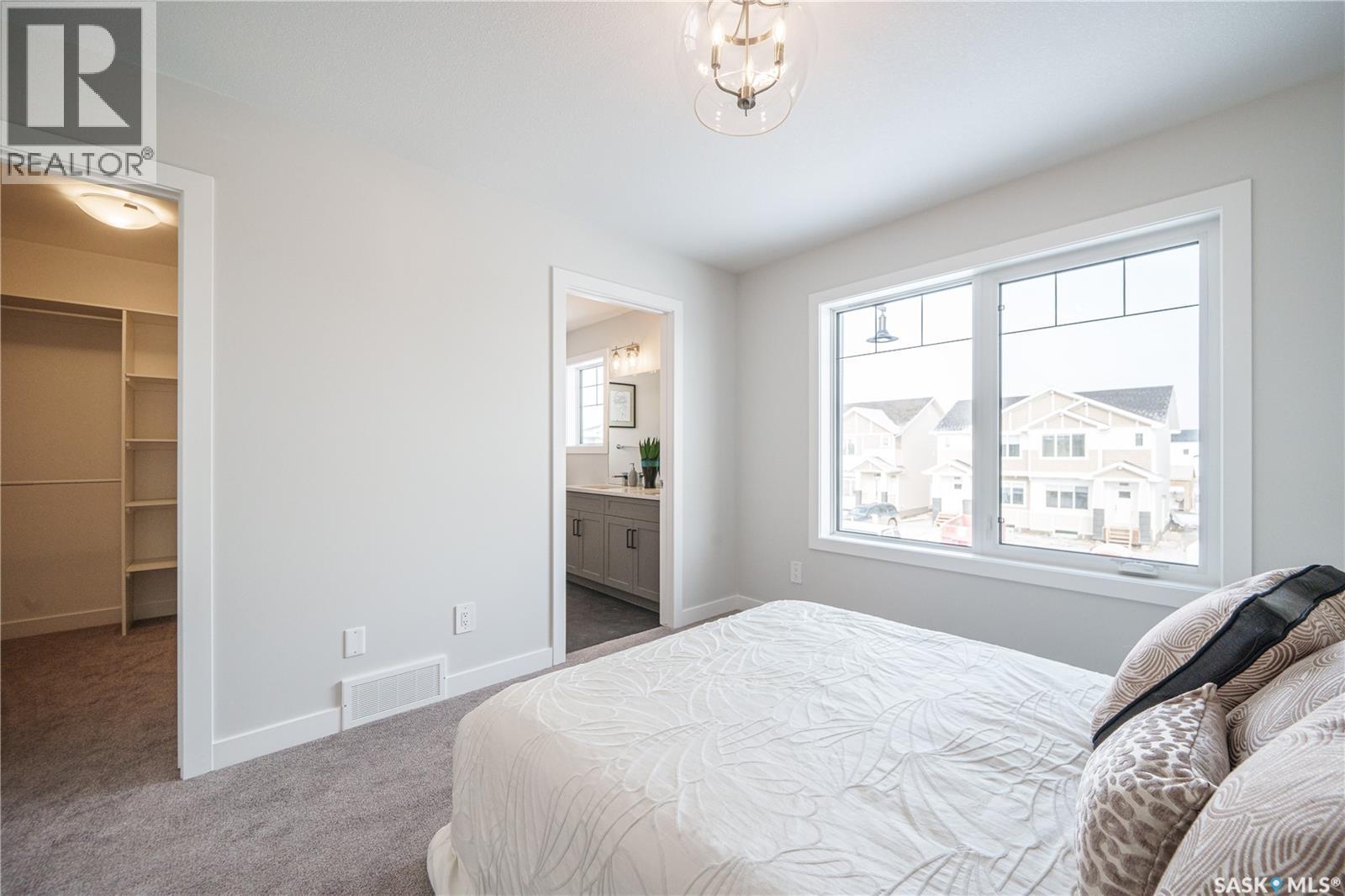 2972 Green Turtle Road, Regina, Saskatchewan  S4V 4G4 - Photo 33 - SK044091