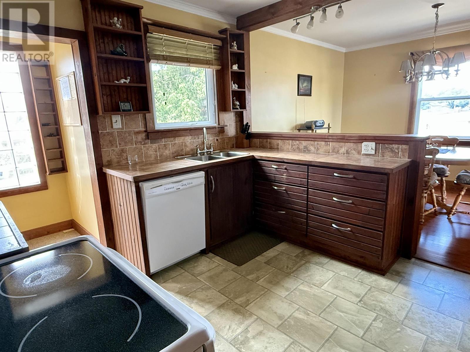 701 Sprague Street, Thunder Bay, Ontario  P7E 1V5 - Photo 11 - TB2602257