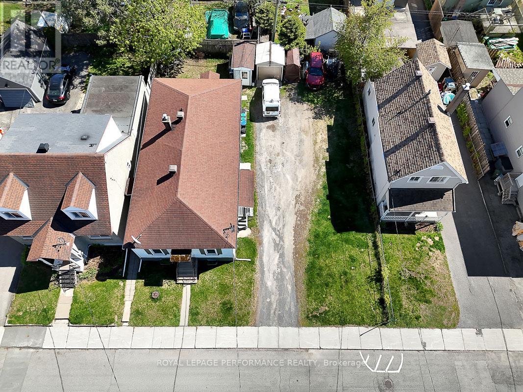 228 Carillon Street, Ottawa, Ontario  K1L 5X8 - Photo 4 - X13647108