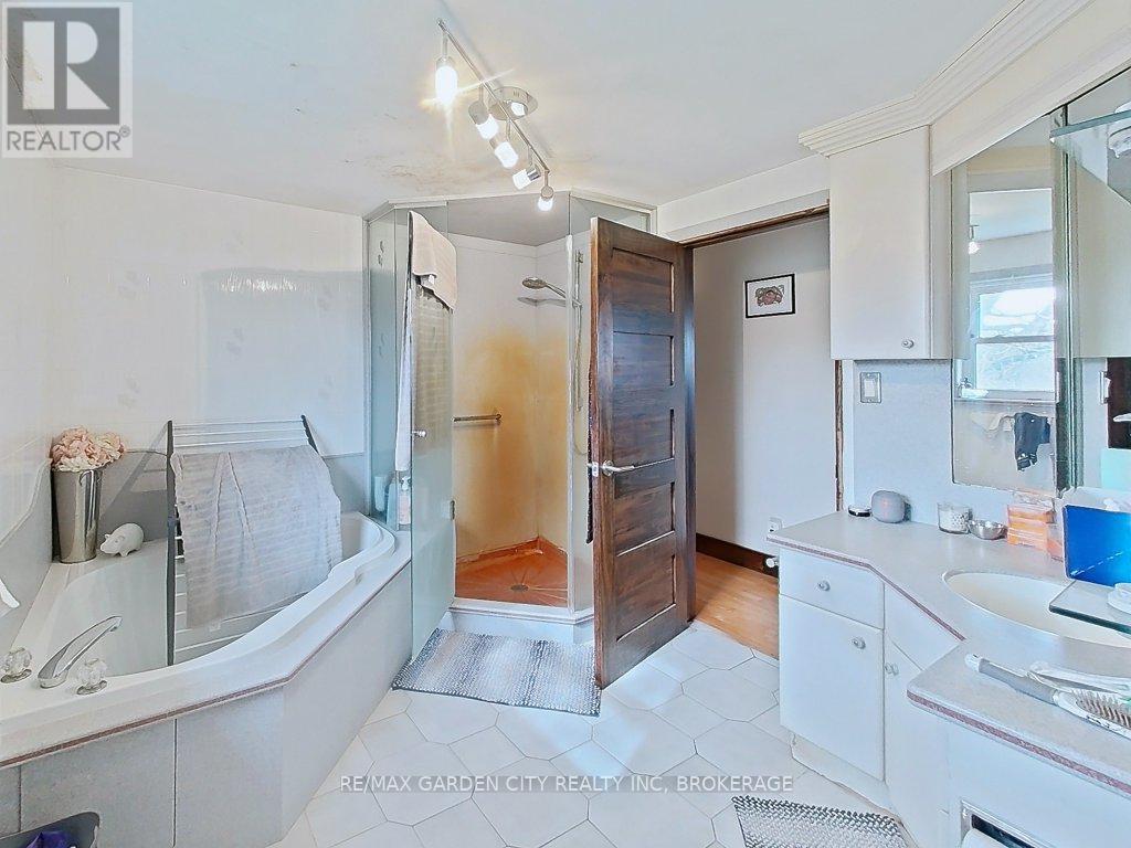 1030 Metler Road, Pelham, Ontario  L0S 1C0 - Photo 22 - X13647170