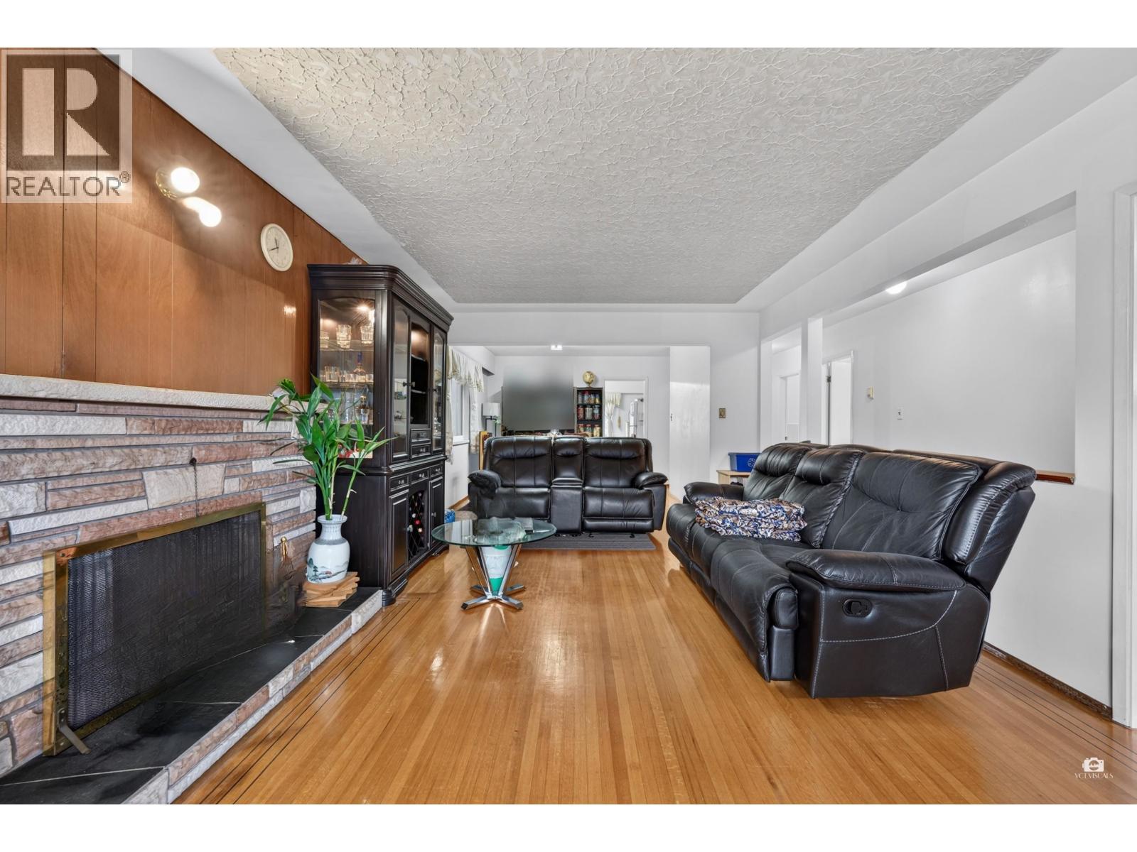 1828 Parker Street, Vancouver, British Columbia  V5L 2K9 - Photo 10 - R3152456