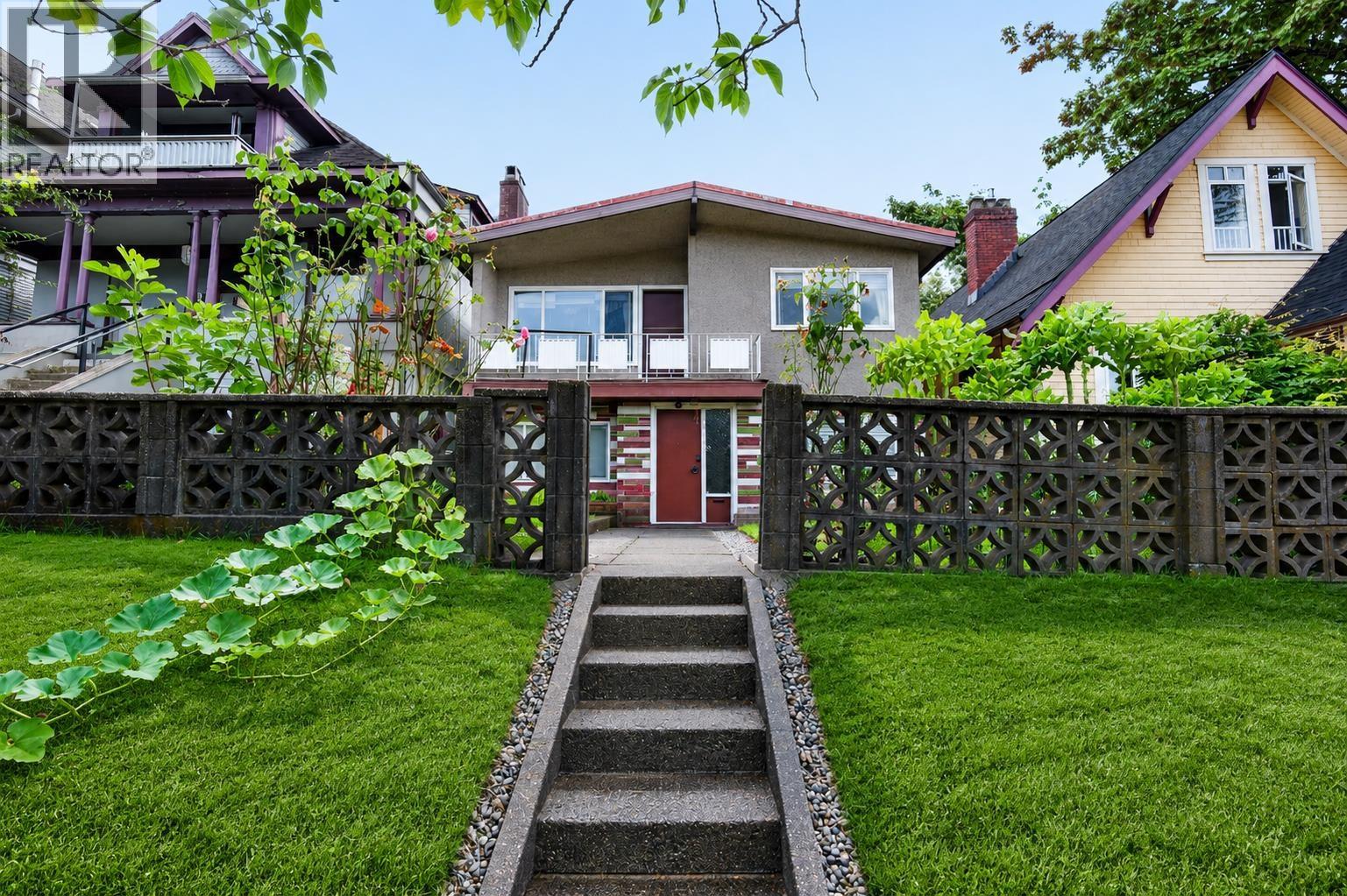 1828 Parker Street, Vancouver, British Columbia  V5L 2K9 - Photo 3 - R3152456