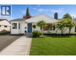 1287 W 15TH STREET, North Vancouver, British Columbia