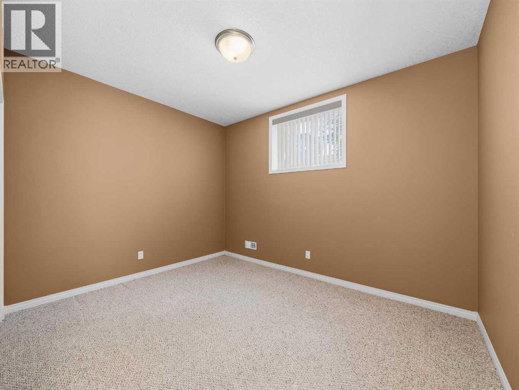 157 Valley Creek Place NW, Calgary, Alberta  T3B 5V1 - Photo 29 - A2334554