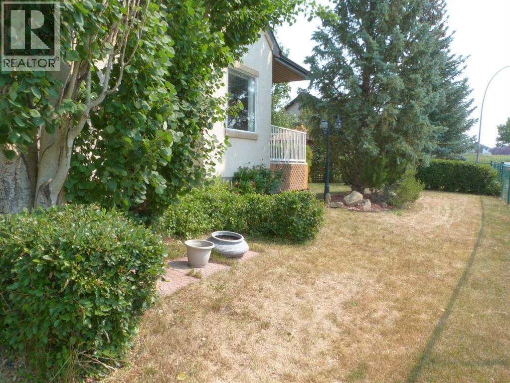 157 Valley Creek Place NW, Calgary, Alberta  T3B 5V1 - Photo 38 - A2334554