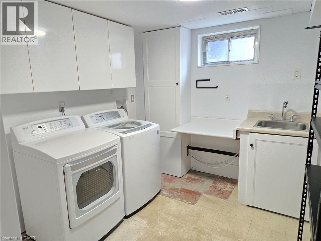 2026 Fontwell Crescent Unit# B, Peel, Ontario  L5J 2G7 - Photo 14 - 40853815