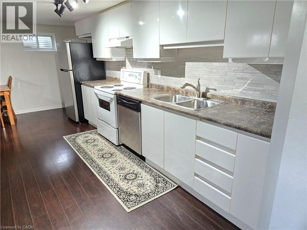2026 Fontwell Crescent Unit# B, Peel, Ontario  L5J 2G7 - Photo 6 - 40853815
